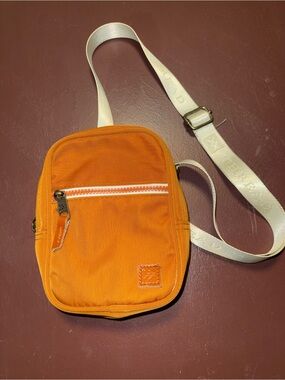 Thread Wallets Crossbody Bag
